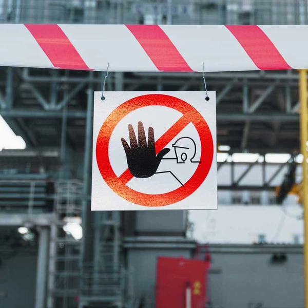  Safety - Signs